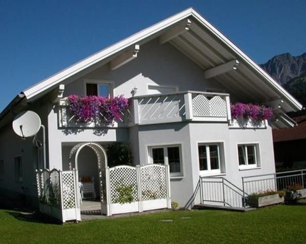 Haus Sahin Apartment Vandans Exterior photo